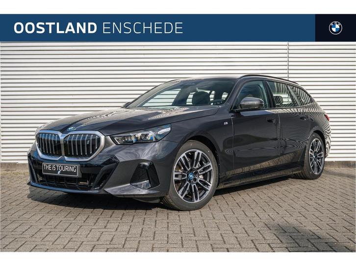 BMW i5 eDrive40 High Executive M Sport / Panoramadak / Trekh, Auto's, BMW, Bedrijf, Te koop, i5, Airconditioning, Alarm, Bochtverlichting