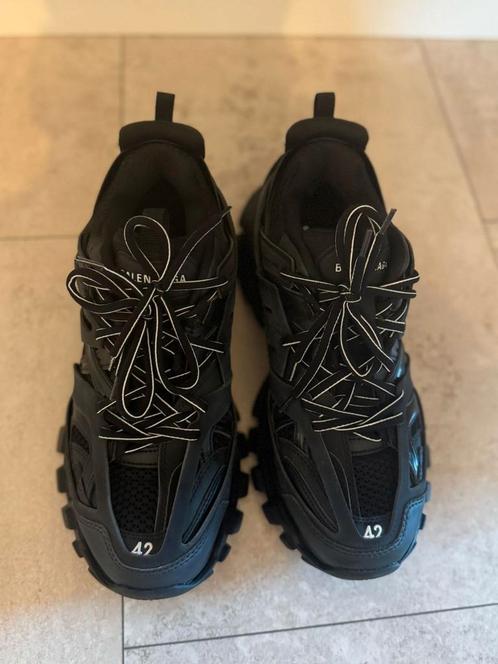 Balenciaga track (Low top sneakers) size 42, Sport en Fitness, Bergsport en Wandelen, Zo goed als nieuw, Schoenen, Ophalen