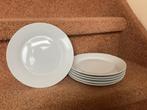 6 borden wit doorsnede 20 cm, Huis en Inrichting, Keuken | Servies, Ophalen of Verzenden, Zo goed als nieuw, Bord(en), Overige stijlen