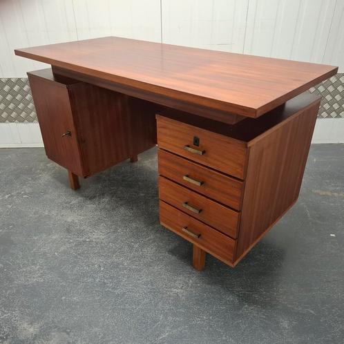 Vintage houten bureau, Huis en Inrichting, Bureaus, Gebruikt, Ophalen