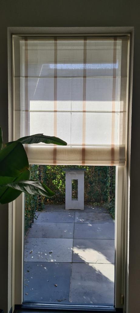 Vouwgordijnen. Inbetween z.g.a.n., Huis en Inrichting, Stoffering | Gordijnen en Lamellen, Zo goed als nieuw, Minder dan 100 cm