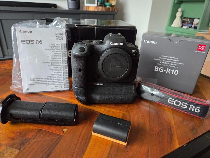 Canon eos R6 met canon bg r10 batterij grip, Audio, Tv en Foto, Fotografie | Accu's en Batterijen, Zo goed als nieuw, Ophalen