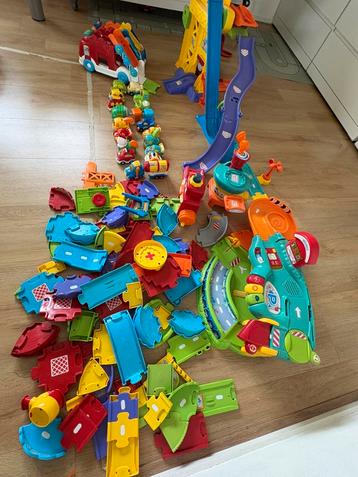 Grote set toet toet auto’s beschikbaar voor biedingen