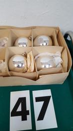 47 ] 4 grote kerstballen zilver, Ophalen of Verzenden