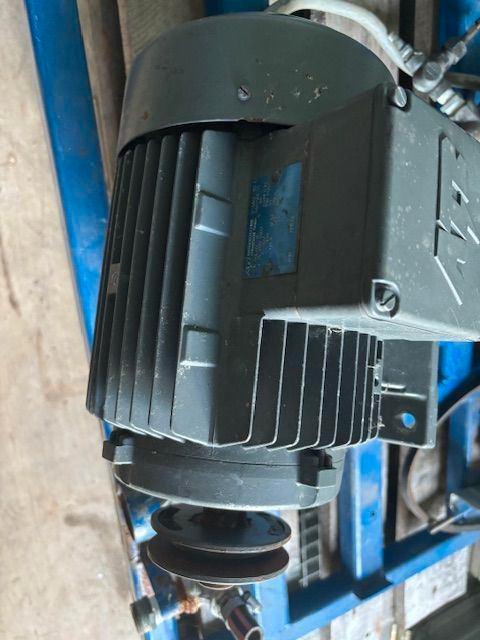 elektro motor elektromotor 230 V volt 220, Doe-het-zelf en Verbouw, Motoren, Gebruikt, Elektromotor, Ophalen of Verzenden