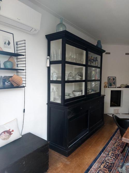 Zwarte buffetkast, Huis en Inrichting, Kasten | Buffetkasten, Zo goed als nieuw, 200 cm of meer, 150 tot 200 cm, 25 tot 50 cm