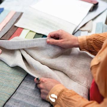 Raamdecoratie op Maat RECHTSTREEKS UIT DE GROOTHANDEL   beschikbaar voor biedingen