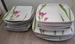 Verschillende borden van Ligne Hotesse, bloemen bladeren, Huis en Inrichting, Keuken | Servies, Ophalen, Gebruikt, Bord(en), Overige stijlen