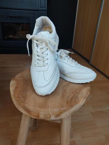 Witte sneakers van Mexx maat 40 beschikbaar voor biedingen