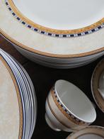Royal Canterbury 12 pers. diner, diepe, dessertborden, 6 k+s, Huis en Inrichting, Keuken | Servies, Ophalen, Zo goed als nieuw