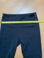 Zwarte sportlegging met contour gaatjes maat L, Zwart, Maat 42/44 (L), Ophalen of Verzenden, Gedragen