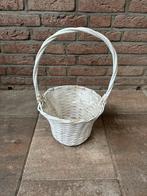 Leuk Rieten Mandje Wit, Huis en Inrichting, Ophalen of Verzenden, Zo goed als nieuw, Rond, Riet