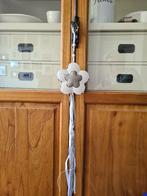 Leuke decoratieve hanger met een bloemornament, Ophalen of Verzenden, Nieuw