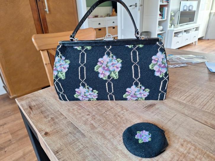 Antieke damestas, Sieraden, Tassen en Uiterlijk, Tassen | Damestassen, Handtas, Ophalen of Verzenden