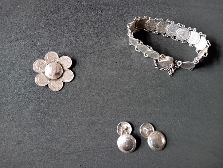 zilveren broche / armband / manchetknopen Wilhelmina, Antiek en Kunst, Antiek | Goud en Zilver, Ophalen of Verzenden
