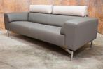 Refurbished Leolux Howlo taupekleurige leren design bank, Leolux, Design, Driepersoons, 75 tot 100 cm