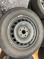 Winterbanden VW Beetle (2012+) 215/60R16, Auto-onderdelen, Banden en Velgen, Ophalen, 16 inch, Banden en Velgen, Winterbanden