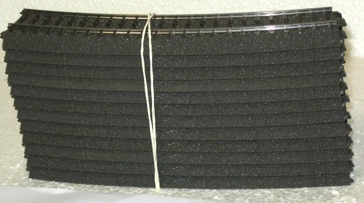 Marklin C Rails 24224 Tegen Bocht 12 stuks Gebruikte, Hobby en Vrije tijd, Modeltreinen | H0, Gebruikt, Rails, Wisselstroom, Märklin