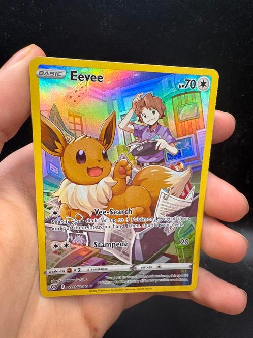 Eevee character rare, Hobby en Vrije tijd, Verzamelkaartspellen | Pokémon, Zo goed als nieuw, Ophalen of Verzenden