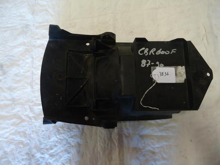 CBR600F 1987 - 1990 Honda Batterijbak D1-11143, Motoren, Accessoires | Overige