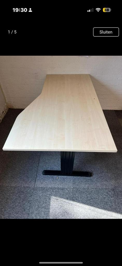 In hoogte verstelbaar bureau, Huis en Inrichting, Bureaus, Gebruikt, Stabureau, Elektrisch, Ophalen of Verzenden