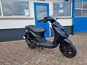 SCHADE SCOOTER PIAGGIO ZIP 2TAKT zip 2t snel wok status beschikbaar voor biedingen