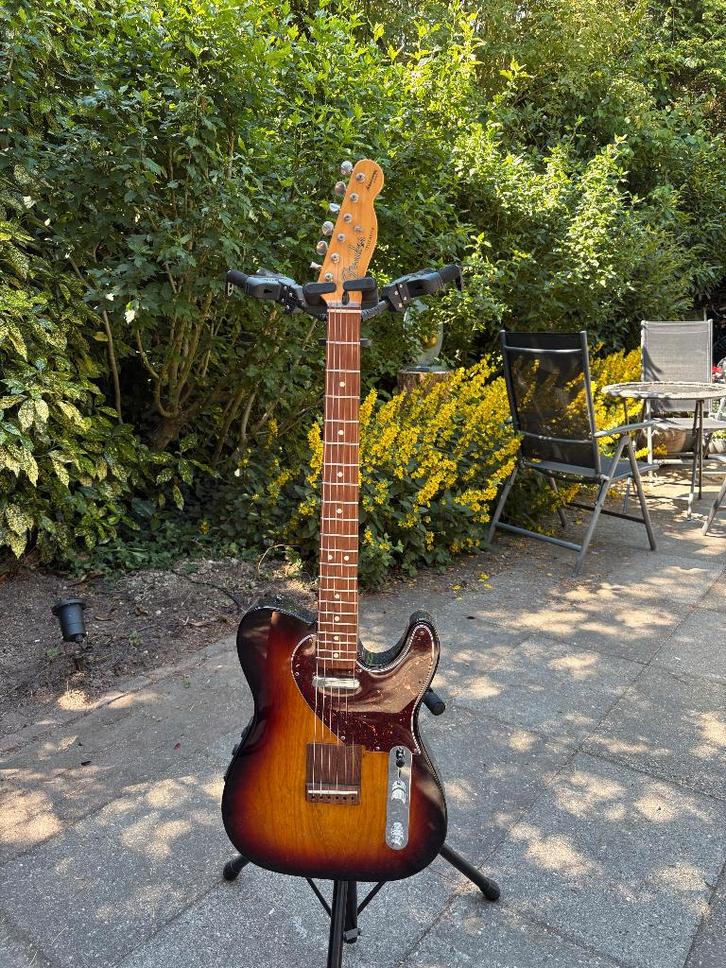 Fender Acoustasonic Telecaster 2010, Muziek en Instrumenten, Snaarinstrumenten | Gitaren | Elektrisch, Zo goed als nieuw, Solid body