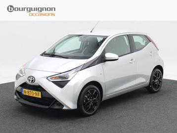 Toyota Aygo 1.0 VVT-i x-play | Carplay | Camera | Airco | 15 beschikbaar voor biedingen