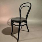 vintage zwarte  houten stoel THONET, Ophalen