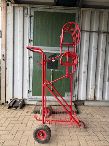 Tuigwagen voor tweespan beschikbaar voor biedingen