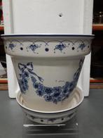 BLAUWE BLOEMPOT + ONDERSCHOTEL SIA COLLECTION BLUE GARLAND, Ophalen of Verzenden