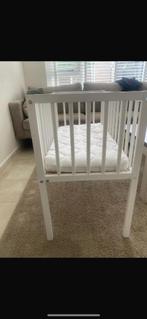 Wit wiegje te koop, Ophalen, Gebruikt, Minder dan 140 cm, Matras