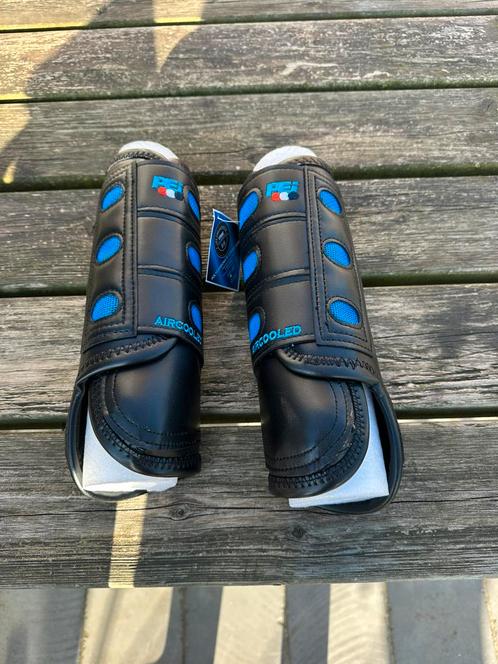 Complete set Premier Equine crossbeschermers zwart maar L, Dieren en Toebehoren, Paarden en Pony's | Beschermers, Zo goed als nieuw