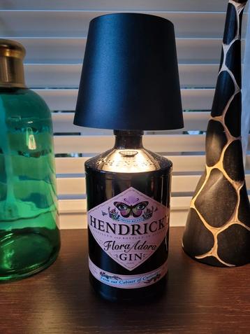 Hendricks Flora Adora Gin Tafellamp beschikbaar voor biedingen