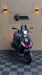 Piaggio Zip  |  Black & Pink Edition   | 4000KM, Fietsen en Brommers, Scooters | Piaggio, Maximaal 45 km/u, Zip, Ophalen of Verzenden
