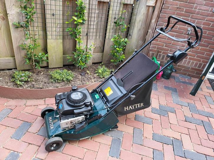 Hayter Harrier 41 wals benzine grasmaaier, Tuin en Terras, Grasmaaiers, Gebruikt, Benzine-grasmaaier, 40 t/m 49 cm, Cirkelmaaier