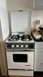 Gasfornuis merk Dordrecht. Helemaal in orde, Witgoed en Apparatuur, Verzenden, 4 kookzones, Zo goed als nieuw, Gas