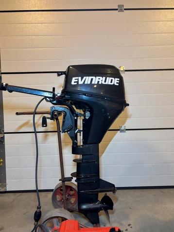 Evinrude 9,8 4 takt in nieuwstaat  beschikbaar voor biedingen