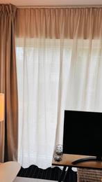 Beige inbetween gordijnen 240 x 259 (bxh), Huis en Inrichting, Stoffering | Gordijnen en Lamellen, Ophalen of Verzenden, Zo goed als nieuw