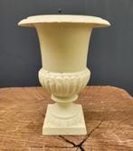 Brocante gietijzeren bloempot vaas creme wit in 2 grootte, Tuin en Terras, Tuinvazen, Verzenden, Zo goed als nieuw