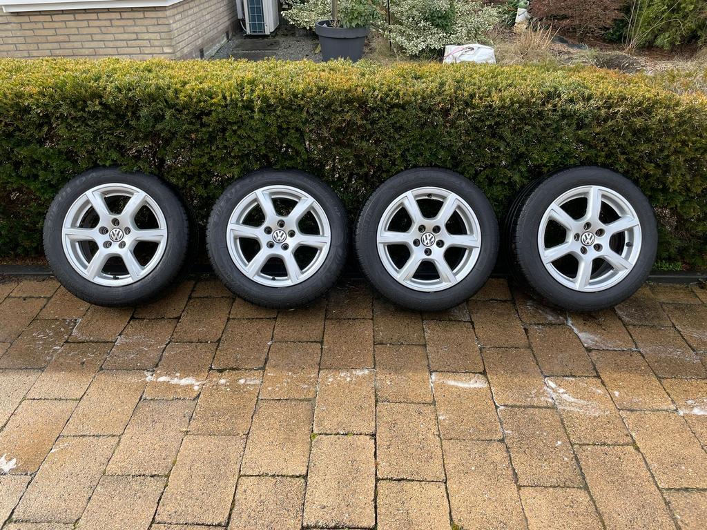 Volkswagen polo 15 inch velgen 5x100, Auto-onderdelen, Banden en Velgen, Ophalen, 15 inch, 185 mm, Zomerbanden
