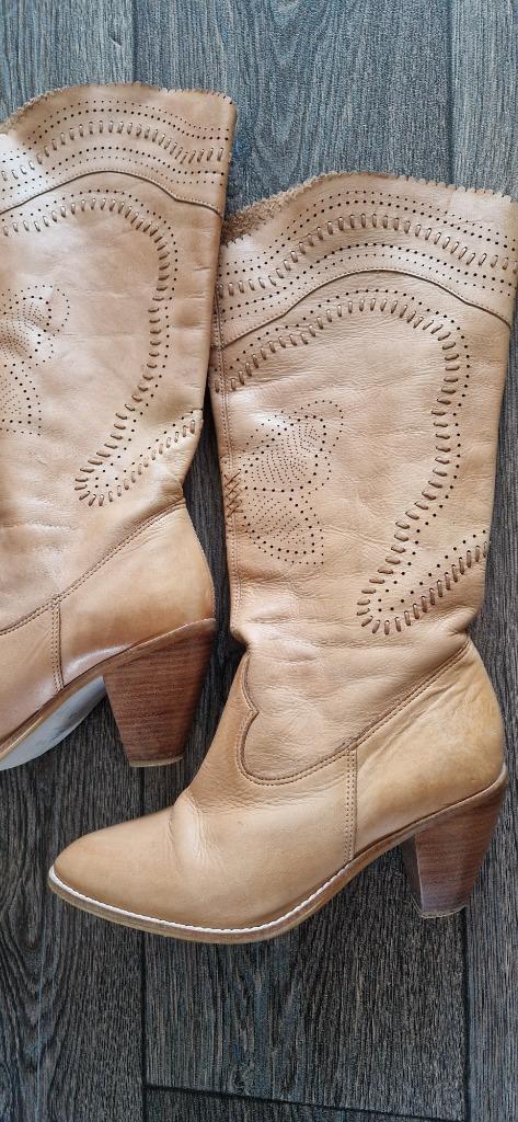 Leren laars. Boho-stijl. Mt. 41, Kleding | Dames, Schoenen, Zo goed als nieuw, Hoge laarzen, Bruin, Ophalen of Verzenden