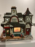 Dickensville Kersthuis Western Station aanv kerstdorp, Diversen, Kerst, Ophalen of Verzenden, Zo goed als nieuw