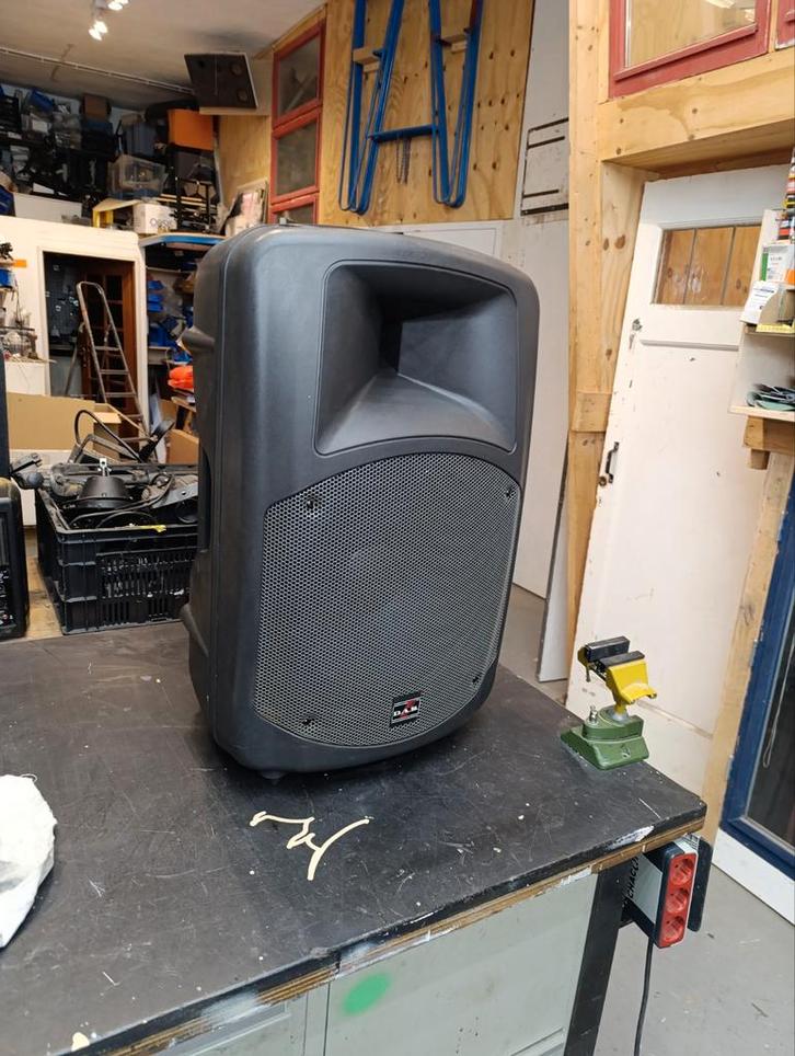 DAS Audio DS-115A Actieve Luidspreker, Audio, Tv en Foto, Luidsprekers, Gebruikt, Front, Rear of Stereo speakers, 120 watt of meer