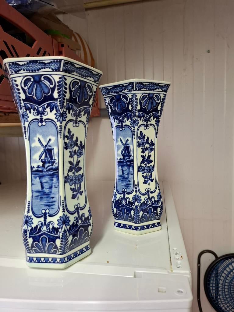 Delfts blauwe vazen met molen, Antiek en Kunst, Ophalen of Verzenden