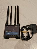 Teltonika RUT950, Computers en Software, Ophalen of Verzenden, Zo goed als nieuw, Router met modem, Teltonika