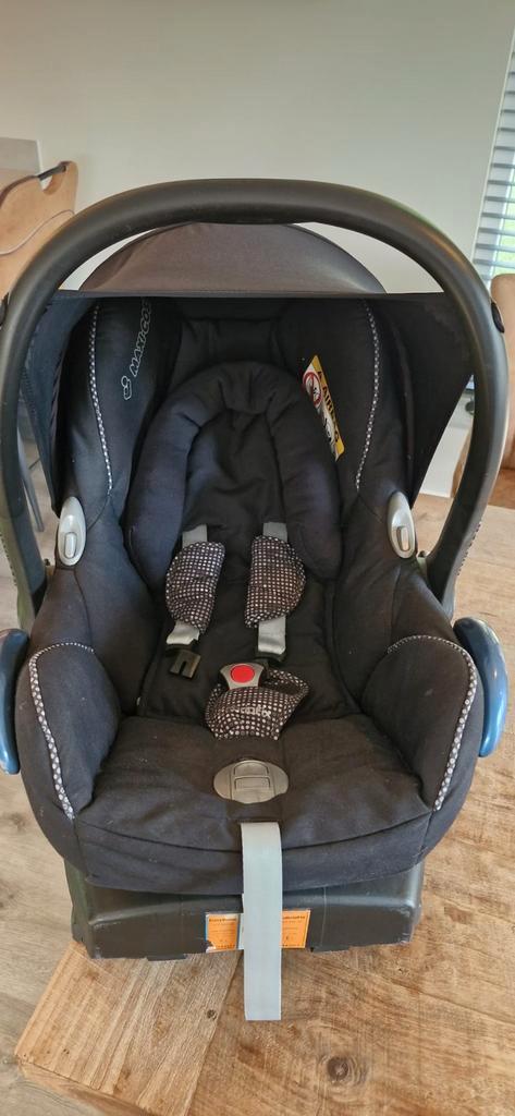 Maxi-Cosi Cabriofix met EasyBase, Kinderen en Baby's, Autostoeltjes, Gebruikt, Maxi-Cosi, 0 t/m 13 kg, Autogordel, Zijbescherming