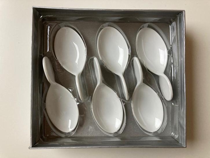 6 porseleinen amuselepels - nieuw in doos, Huis en Inrichting, Keuken | Bestek, Nieuw, Los bestek, Overige materialen, Vaatwasserbestendig