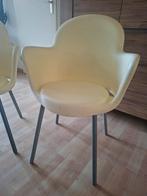 2 lichtgele kunststof (tuin)stoelen., Tuin en Terras, Tuinstoelen, Verzenden, Kunststof