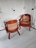 2 handgemaakte teakhouten (eetkamer)stoelen., Huis en Inrichting, Stoelen, Ophalen, Zo goed als nieuw, Bruin